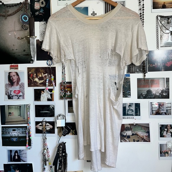 FW 24 Destroyed Tee S - Picture 1 of 5